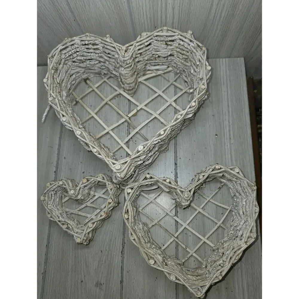 Vtg Wicker Wall Hanging Hearts White Wreath Wall Decor Set of 3 Cottagecore